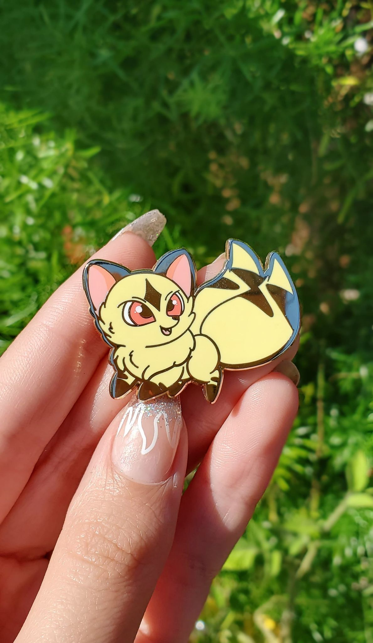 Rara : Hard Enamel pin