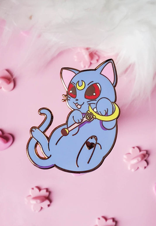 Moon Cat : Lunna Hard Enamel Pin